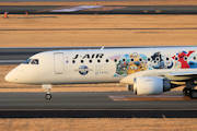 ユニバーサル･スタジオ･ジャパン2　J-AIR（ジェイエア） E190 JA252J