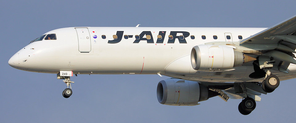 J-AIR E190(JA249J)