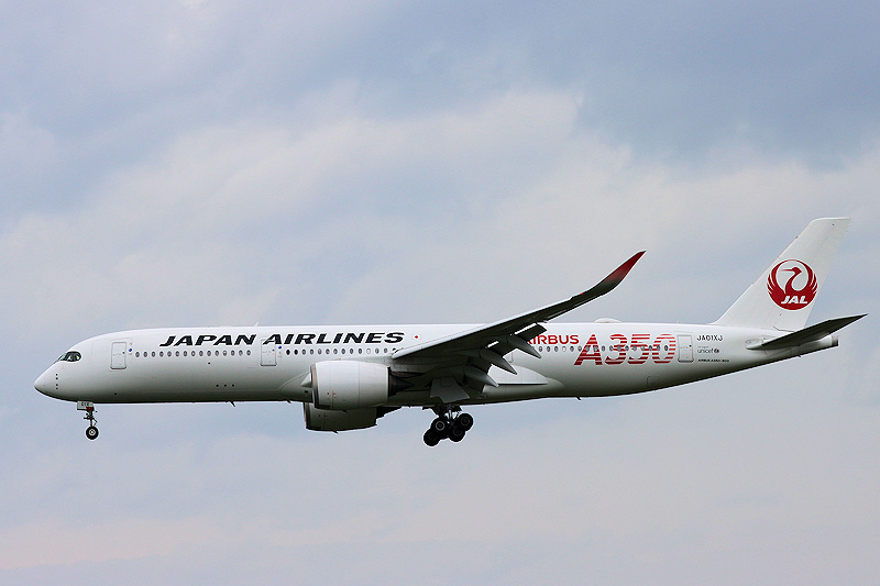 JAL AIRBUS A350（レッド） JAL（日本航空） A350-900 JA01XJ