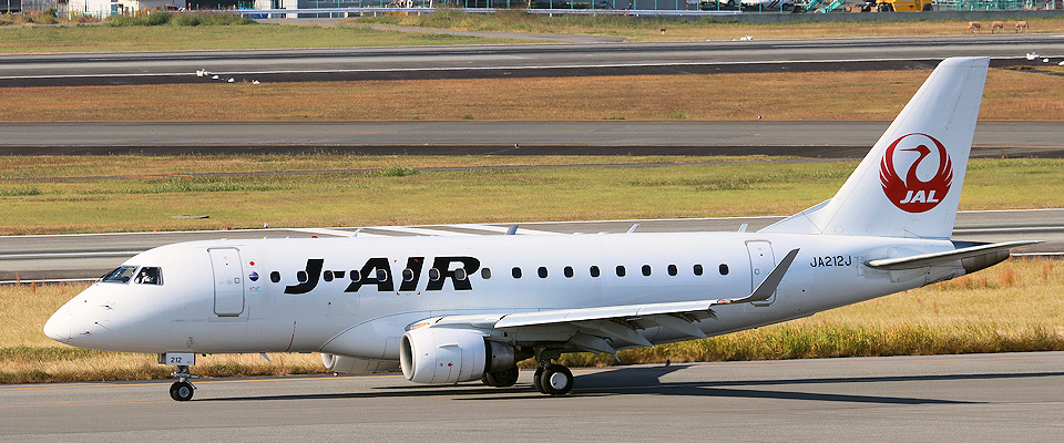 J-AIR E170 JA212J