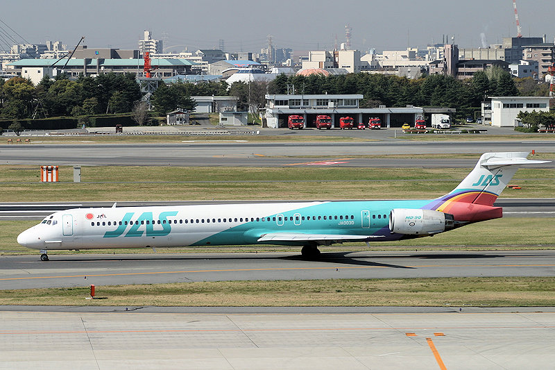 登録記号（レジ） JA003D 飛行機写真