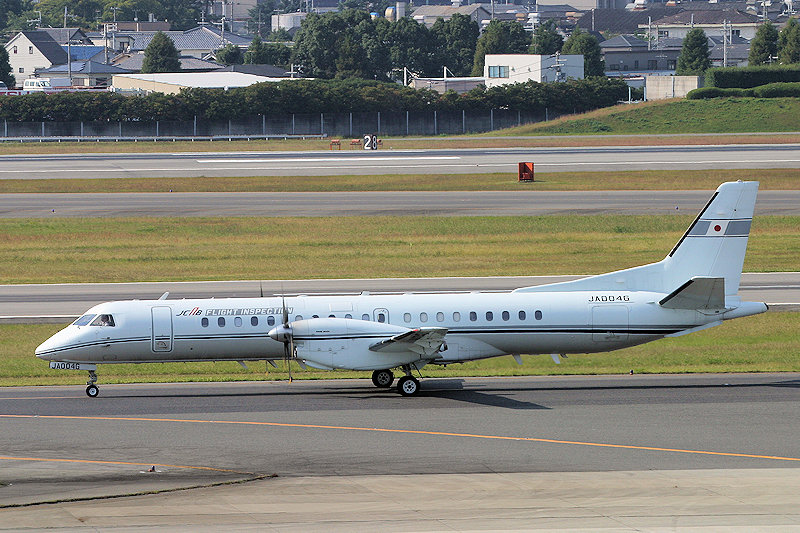 登録記号（レジ） JA004G 飛行機写真