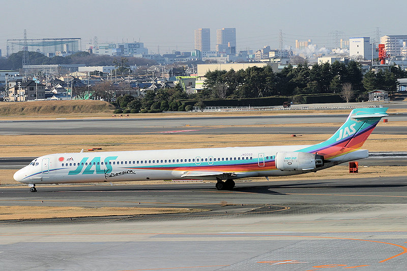 登録記号（レジ） JA006D 飛行機写真