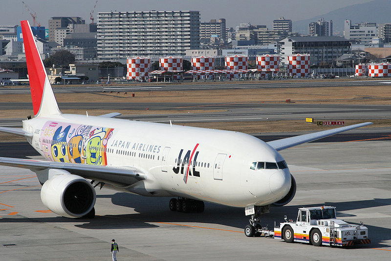 登録記号（レジ） JA009D 飛行機写真