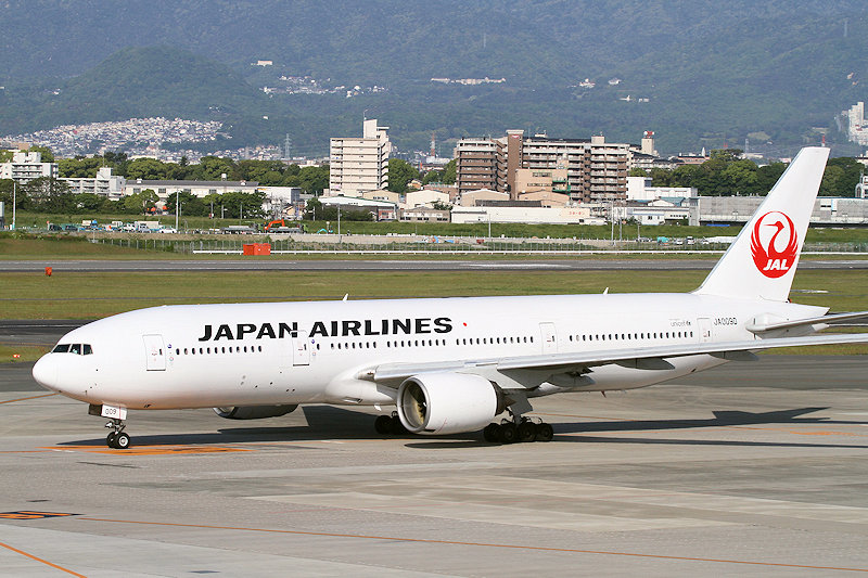 登録記号（レジ） JA009D 飛行機写真