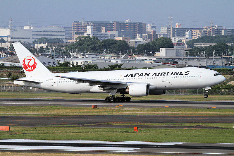 登録記号（レジ） JA010D 飛行機写真