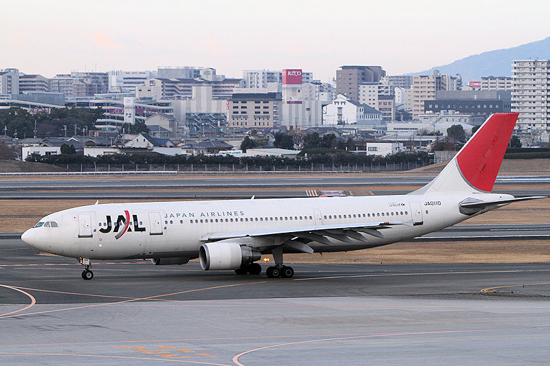 登録記号（レジ） JA011D 飛行機写真