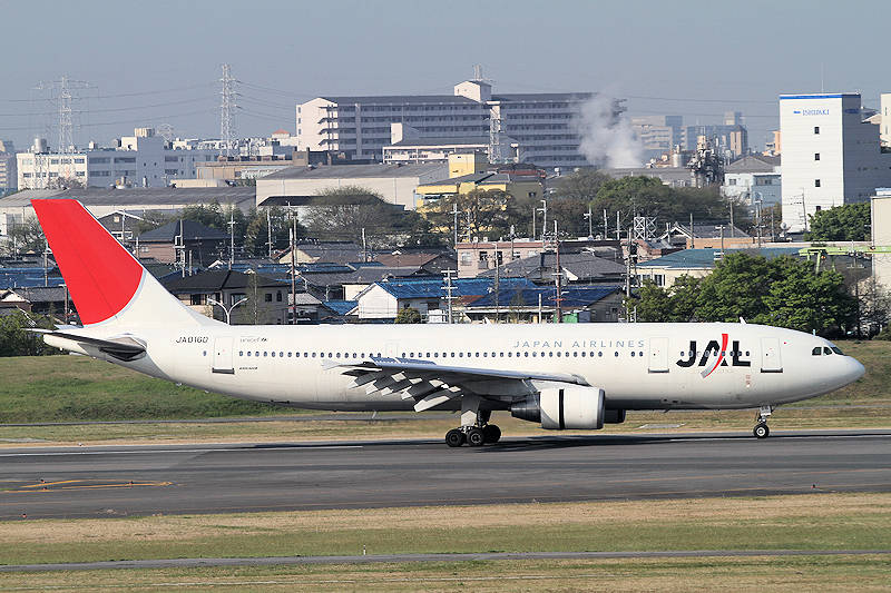 登録記号（レジ） JA016D 飛行機写真