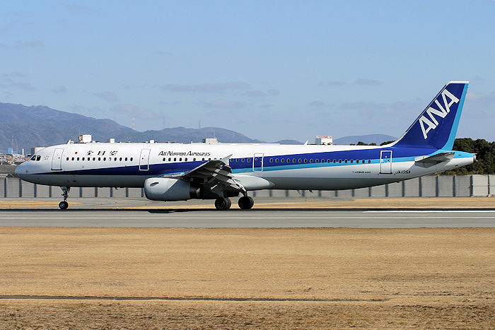 ANA（全日空） A321-100 JA105A