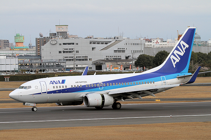 登録記号（レジ） JA18AN 飛行機写真