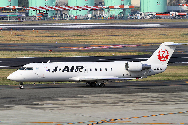 登録記号（レジ） JA208J 飛行機写真
