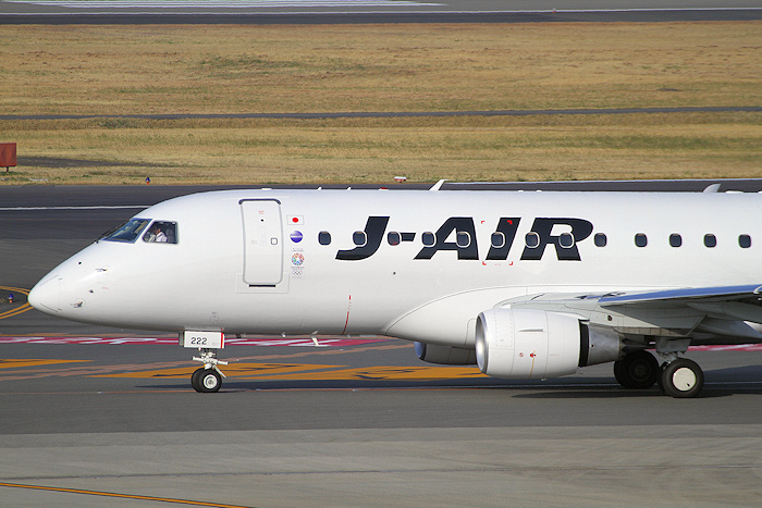 TOKYO 2020 J-AIR（ジェイエア） E170 JA222J