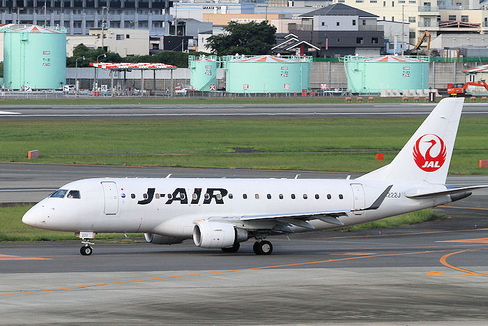 Wi-Fi J-AIR（ジェイエア） E170 JA222J
