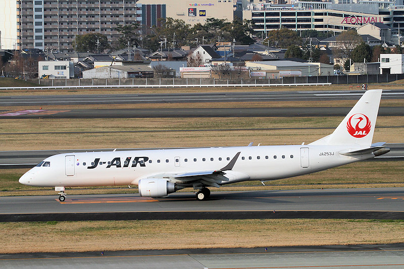 登録記号（レジ） JA253J 飛行機写真