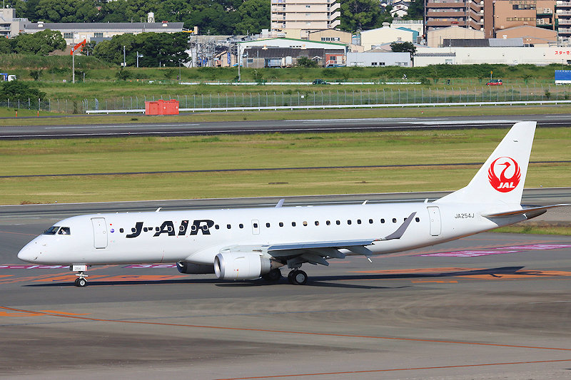 登録記号（レジ） JA254J 飛行機写真