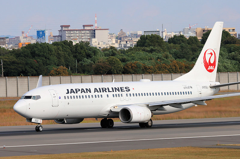 登録記号（レジ） JA302J 飛行機写真