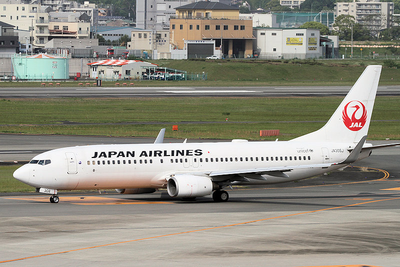 登録記号（レジ） JA306J 飛行機写真