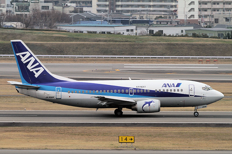 登録記号（レジ） JA306K 飛行機写真