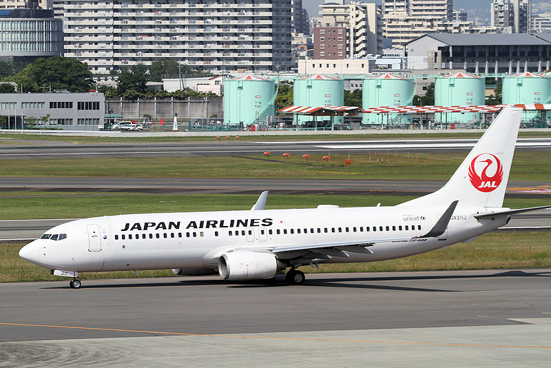 登録記号（レジ） JA311J 飛行機写真