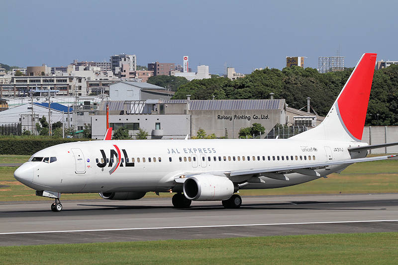 登録記号（レジ） JA311J 飛行機写真