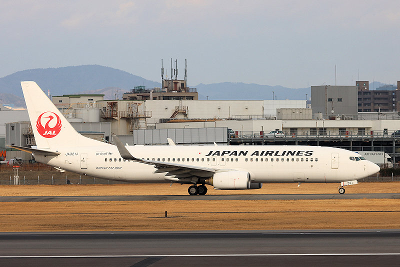 登録記号（レジ） JA321J 飛行機写真
