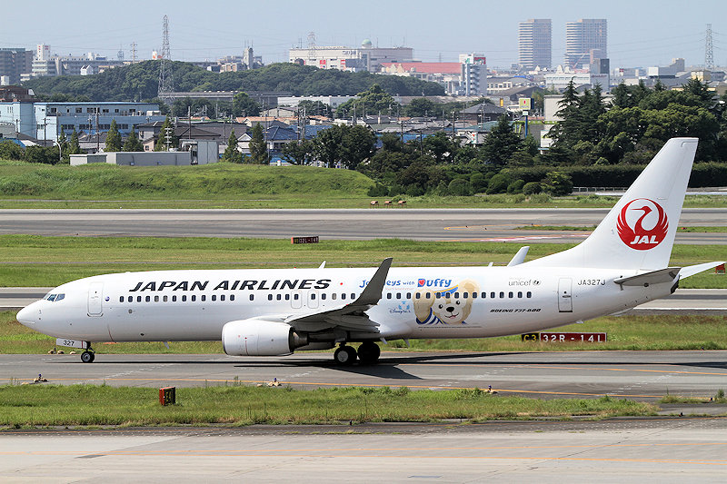 登録記号（レジ） JA327J 飛行機写真