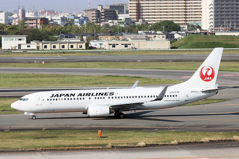登録記号（レジ） JA331J 飛行機写真