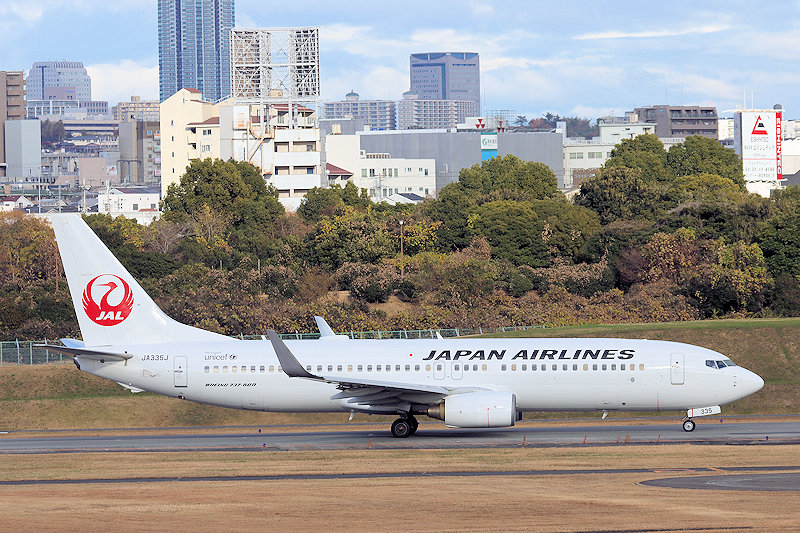 登録記号（レジ） JA335J 飛行機写真