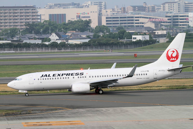 登録記号（レジ） JA335J 飛行機写真