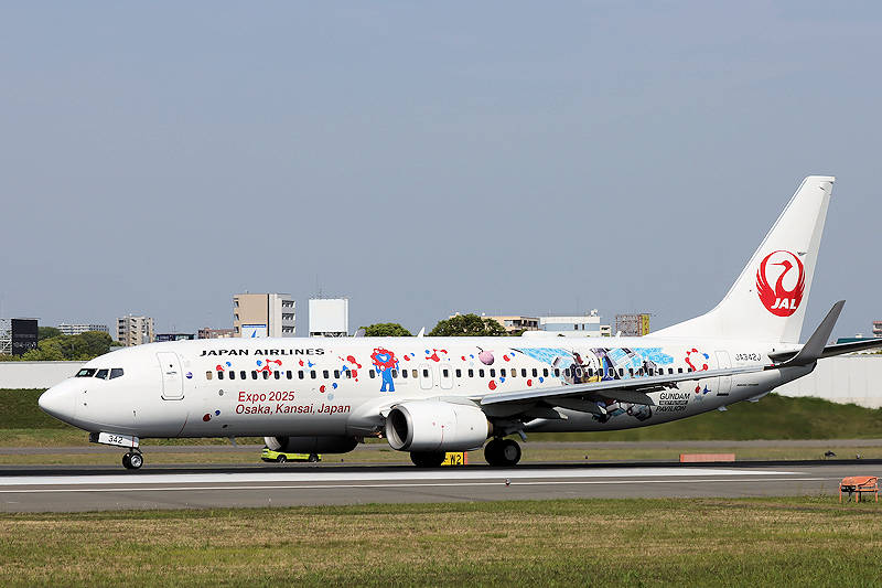 登録記号（レジ） JA342J 飛行機写真