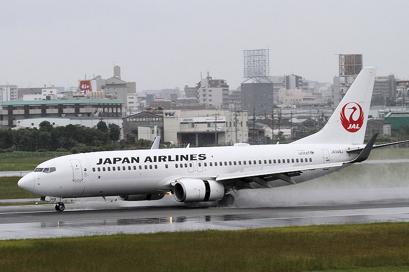 登録記号（レジ） JA348J 飛行機写真