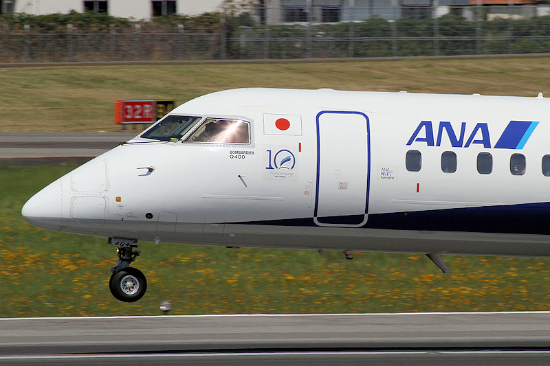 登録記号（レジ） JA464A 飛行機写真