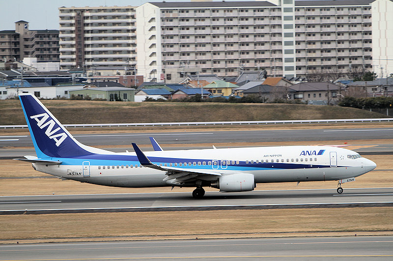 登録記号（レジ） JA57AN 飛行機写真