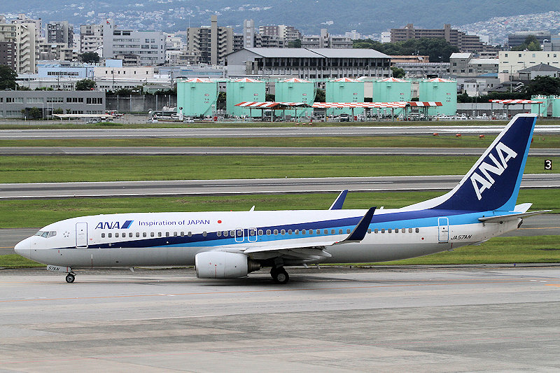 登録記号（レジ） JA57AN 飛行機写真