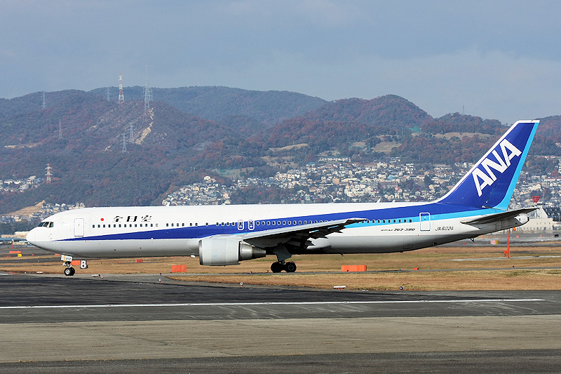 登録記号（レジ） JA602A 飛行機写真