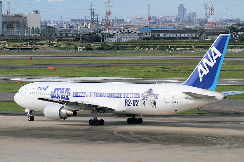 登録記号（レジ） JA604A 飛行機写真