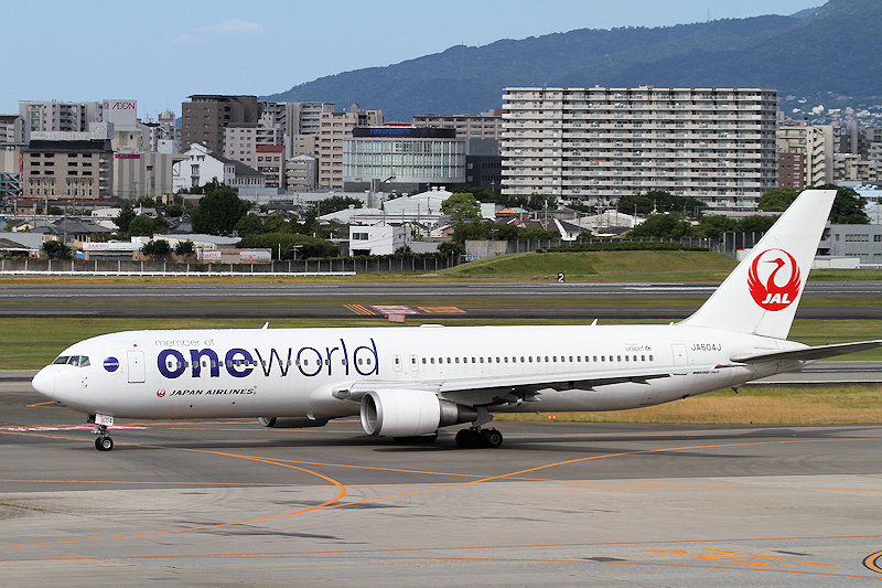 登録記号（レジ） JA604J 飛行機写真