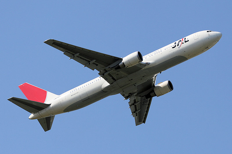 登録記号（レジ） JA610J 飛行機写真