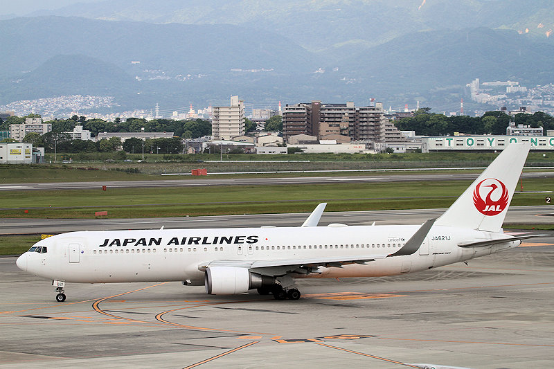 登録記号（レジ） JA621J 飛行機写真