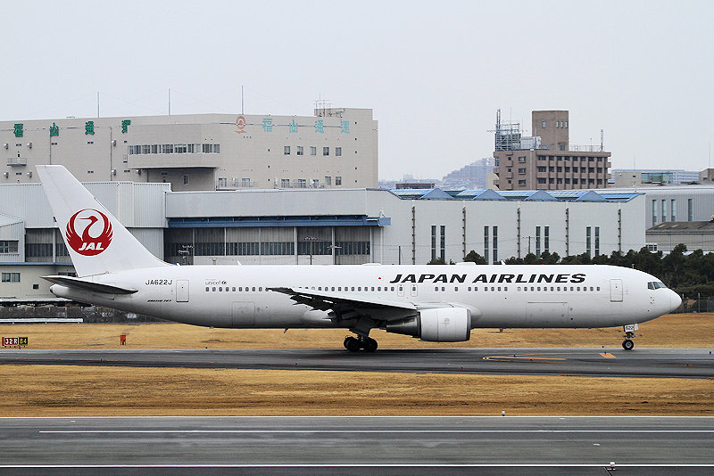 登録記号（レジ） JA622J 飛行機写真