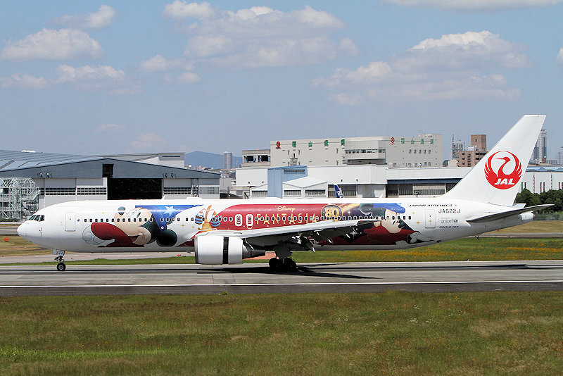 登録記号（レジ） JA622J 飛行機写真