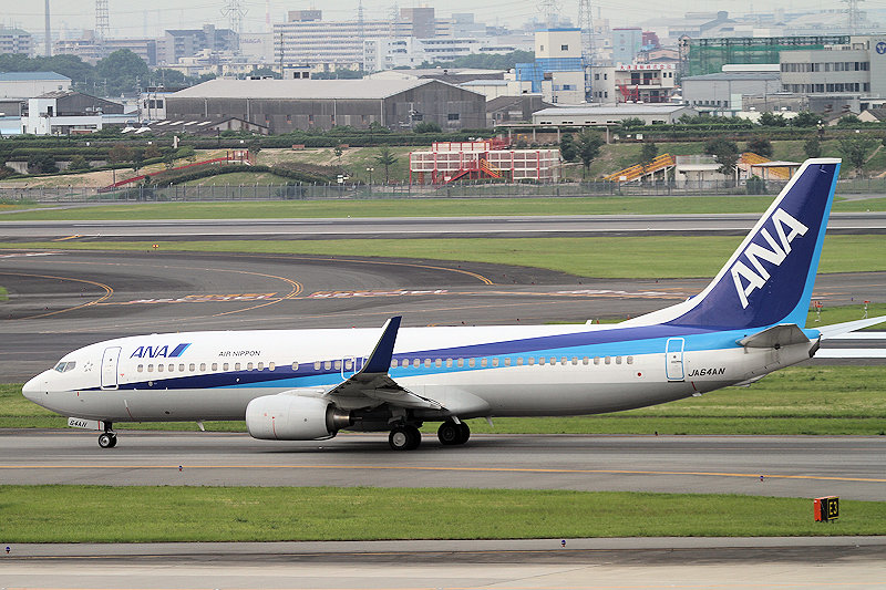 登録記号（レジ） JA64AN 飛行機写真