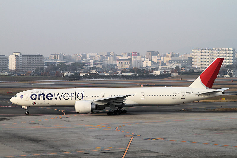 登録記号（レジ） JA732J 飛行機写真