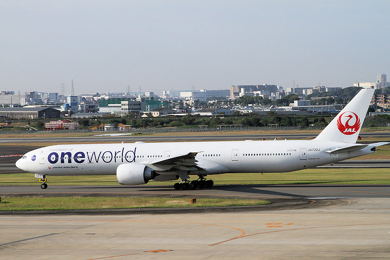 登録記号（レジ） JA732J 飛行機写真