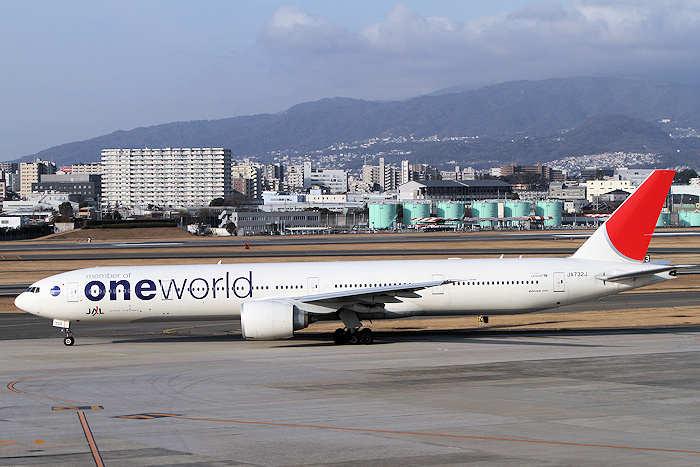 member of oneworld JAL（日本航空） B777-300ER JA732J