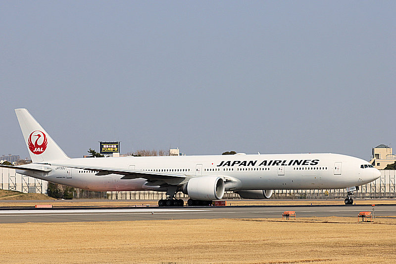 登録記号（レジ） JA733J 飛行機写真