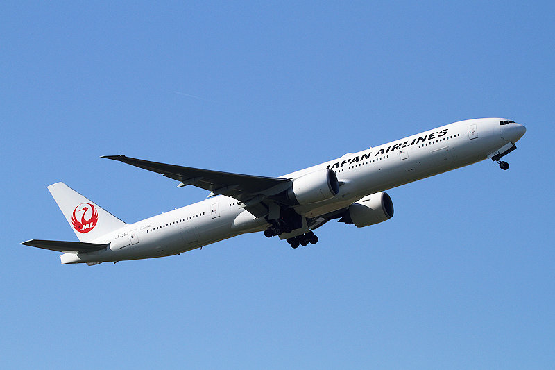 登録記号（レジ） JA735J 飛行機写真