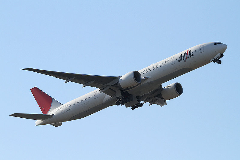 登録記号（レジ） JA740J 飛行機写真