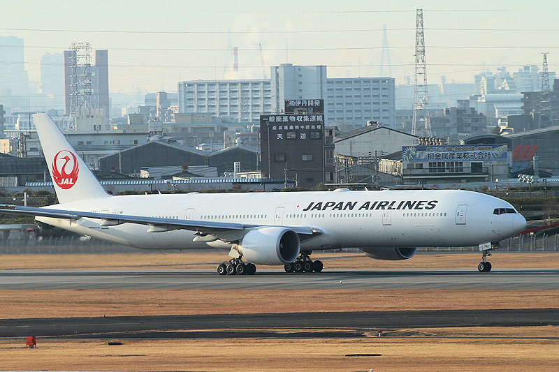 登録記号（レジ） JA741J 飛行機写真