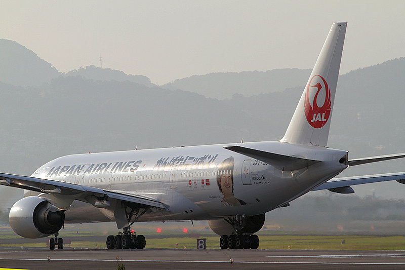 登録記号（レジ） JA772J 飛行機写真